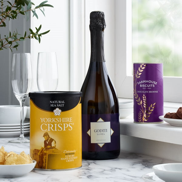 Welcome Wine Hamper - Prosecco & Snacks